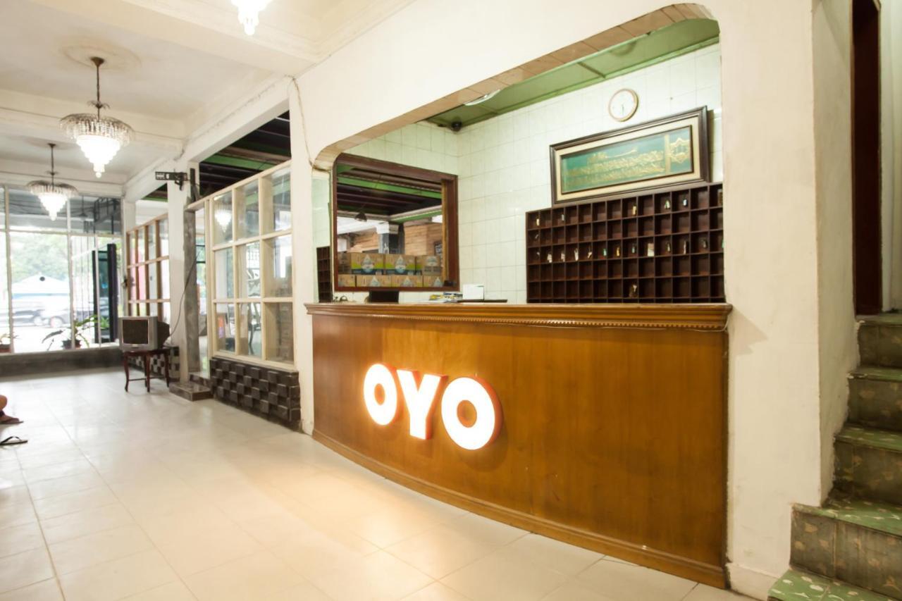 Oyo 1084 Cirasa Syariah 2* Medan