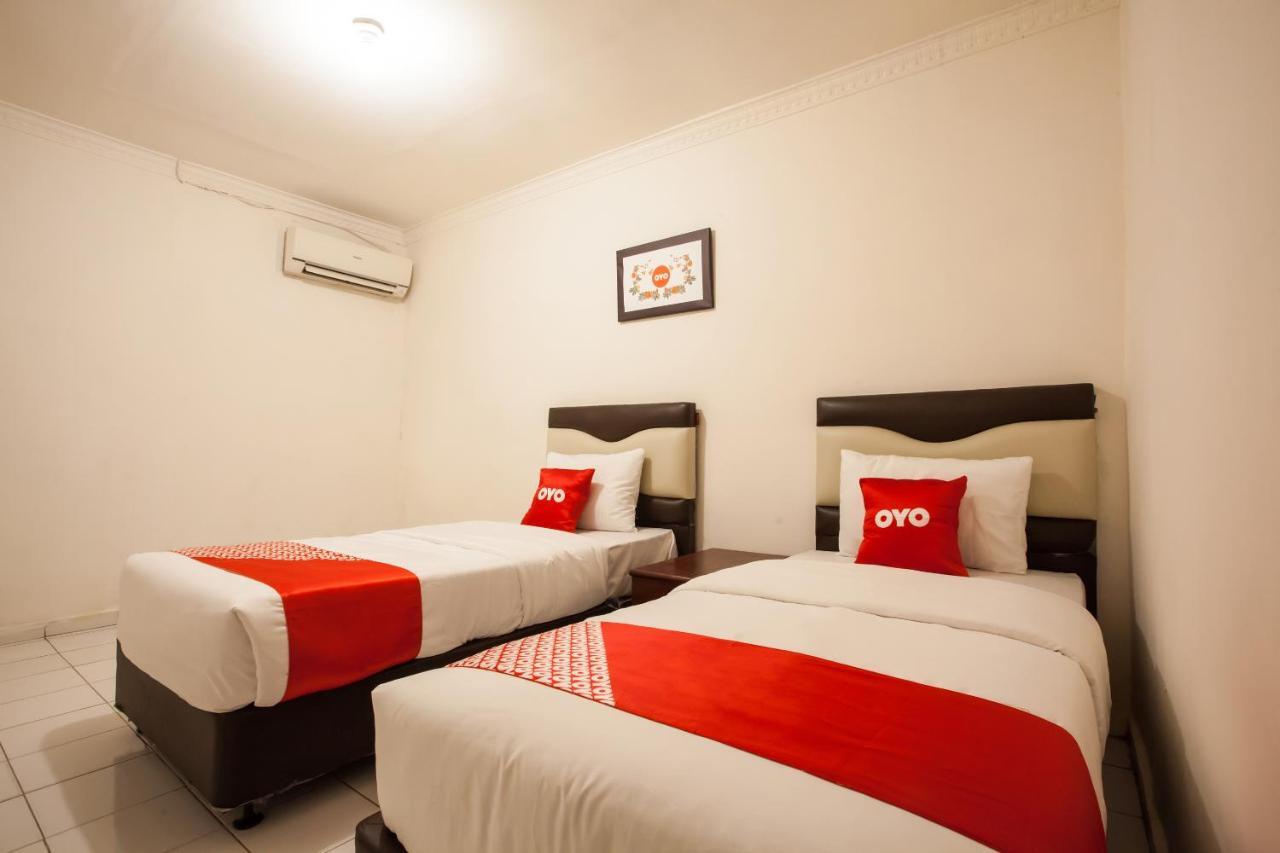 Oyo 1084 Cirasa Syariah 2* Medan
